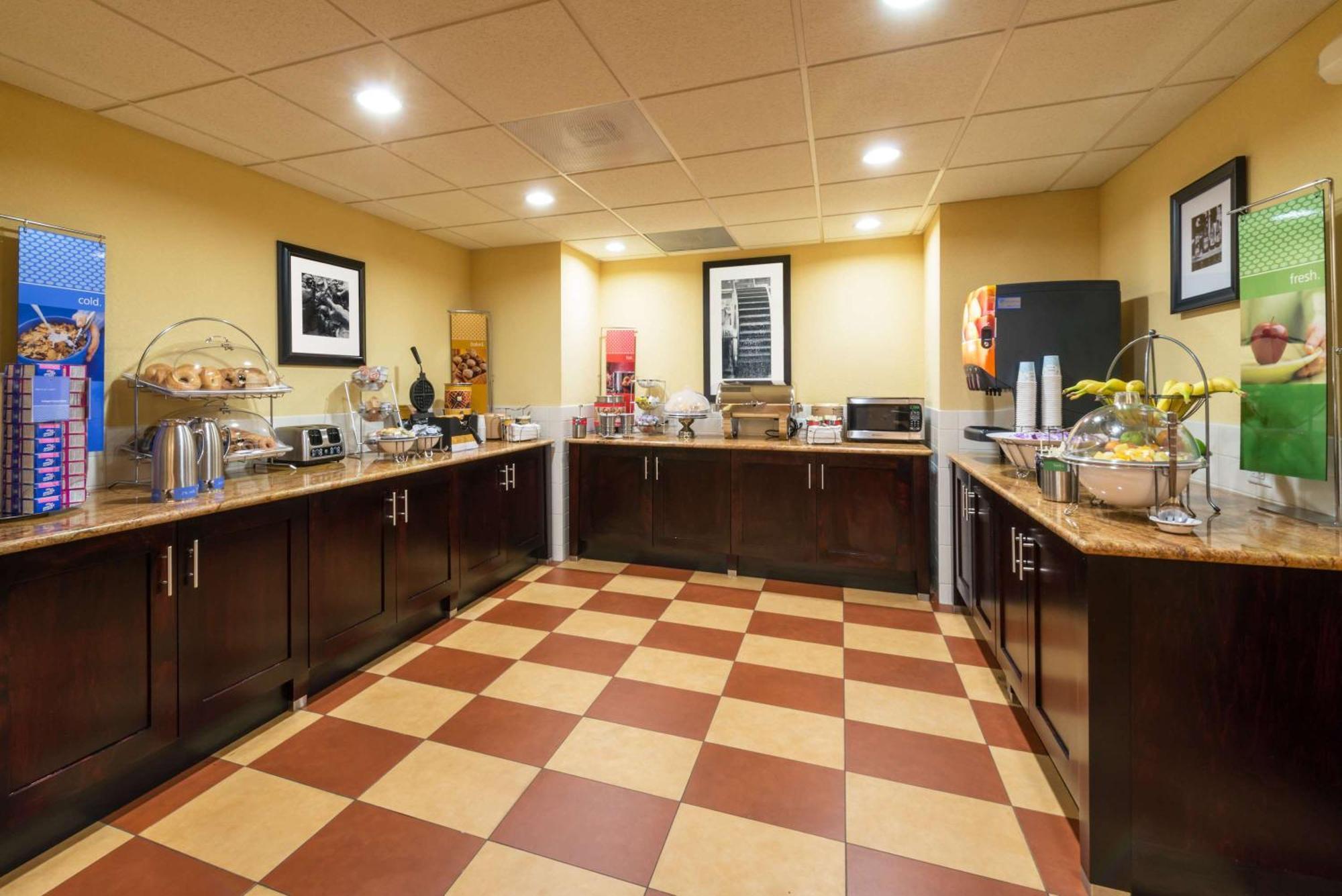 באטון רוז' Hampton Inn I-10 & College Drive מראה חיצוני תמונה
