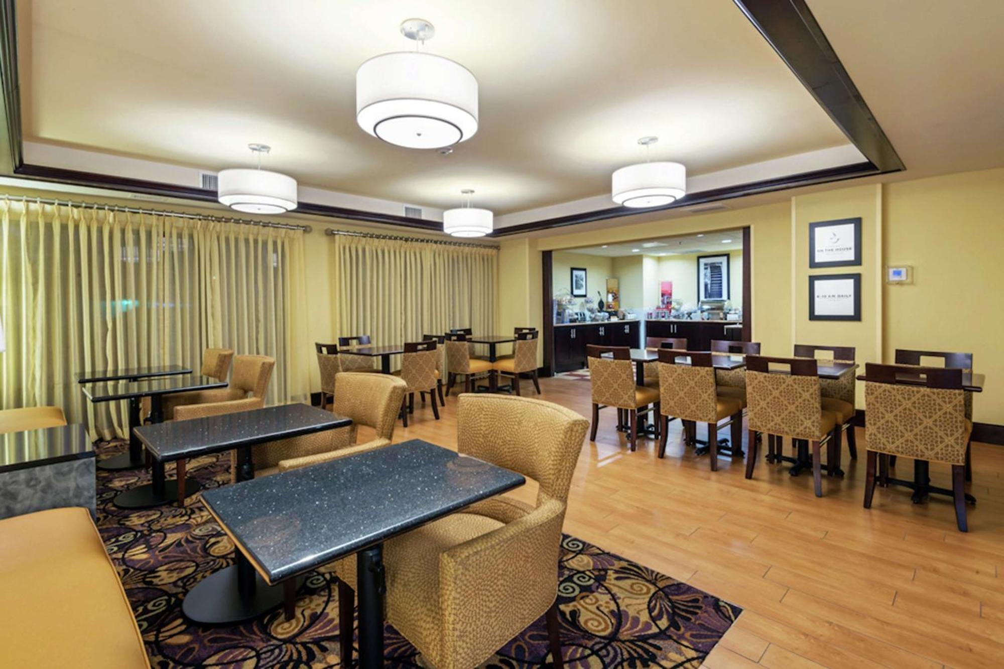 באטון רוז' Hampton Inn I-10 & College Drive מראה חיצוני תמונה